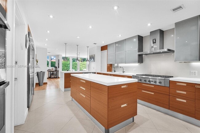 Building Photo - 145 Biscay Dr