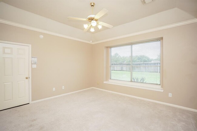 Building Photo - 1634 Emerald River Dr