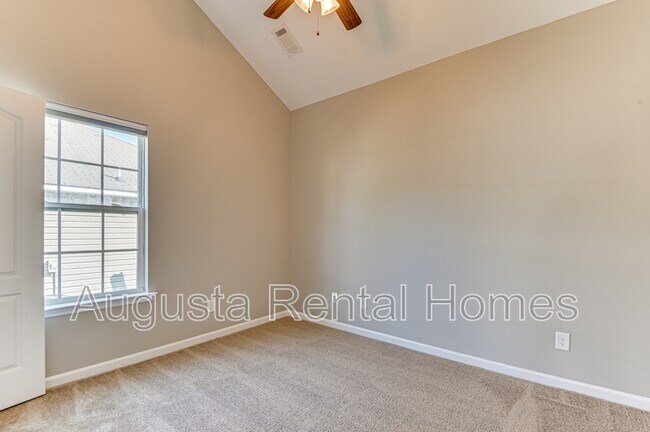 Building Photo - 812 Oshields Ct