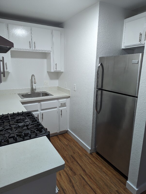 Building Photo - 7014 Lanewood Ave