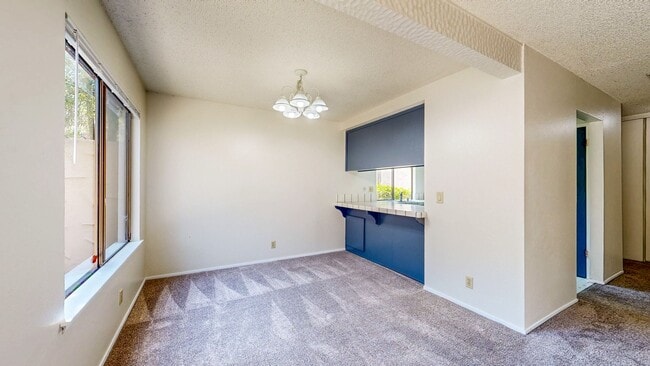 Building Photo - Bright and Beautiful 2 Bedroom 2 Full Bath...