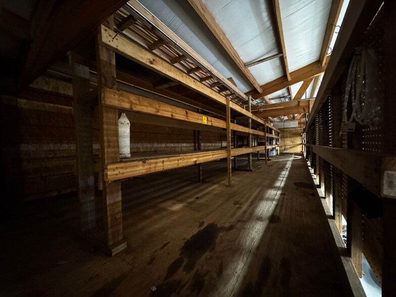 Building Photo - 791 Canterbury St