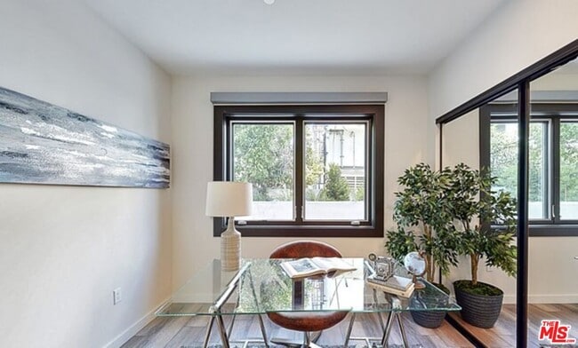 Building Photo - 1070 S Bedford St