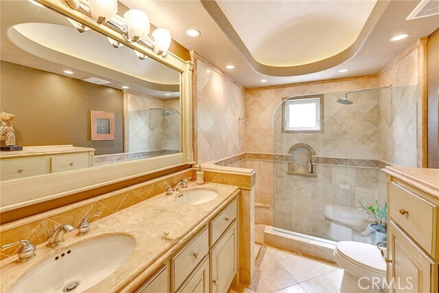 Building Photo - 231 Avenida Princesa