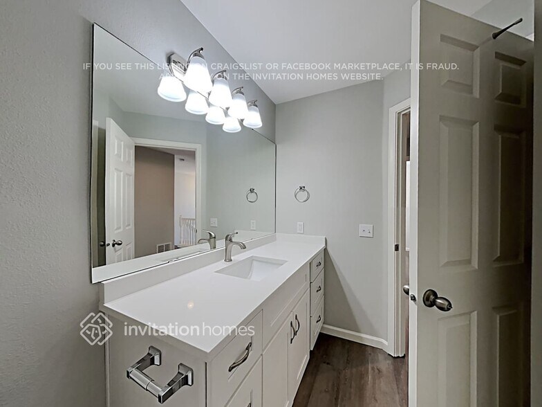 Building Photo - 10023 2nd St SE