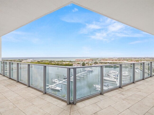 Building Photo - 5120 Marina Wy