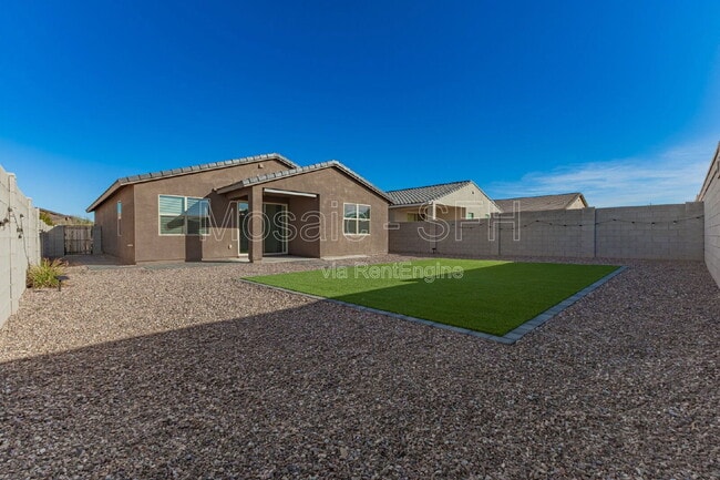 Building Photo - 35394 N Perennial St