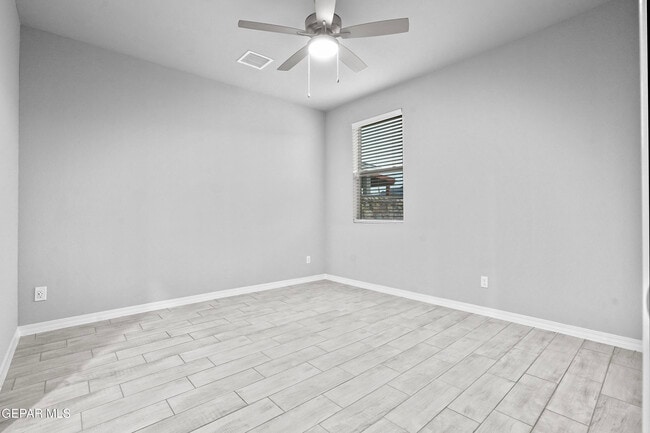 Building Photo - 11133 Blazing Star Pl