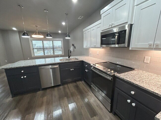 Building Photo - 2602 N Ward Dr