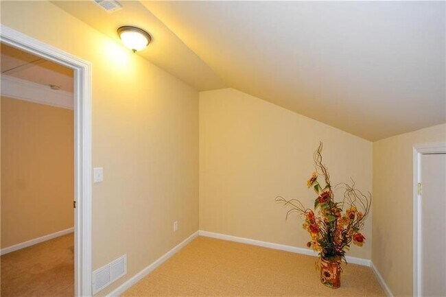 Building Photo - 408 Wellwood Way