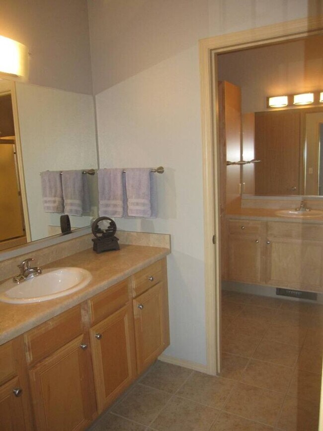 Building Photo - 508 Darby Dr