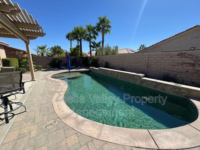 Building Photo - 74049 Kingston Ct W