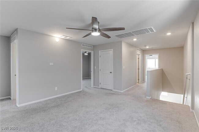 Building Photo - 9539 Wayfarer Seek Ct