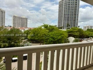Building Photo - 3000 Island 603 Is