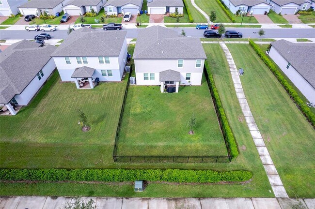 Building Photo - 2943 Sunstar Dr