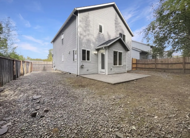 Building Photo - 21730 NE Palisade Pl