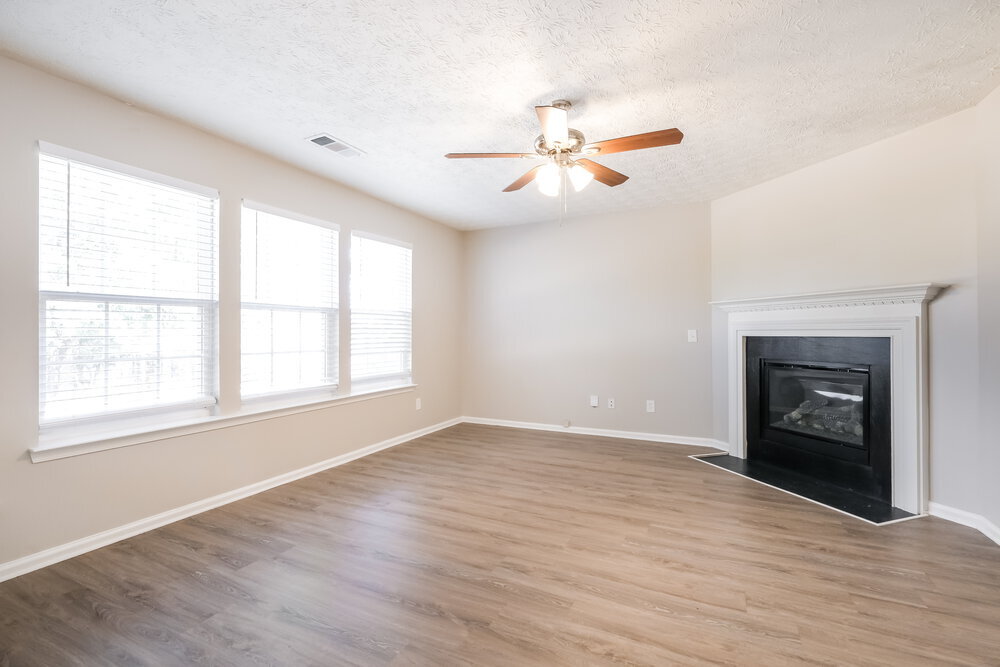 Building Photo - 1374 Ivey Pointe Dr SE