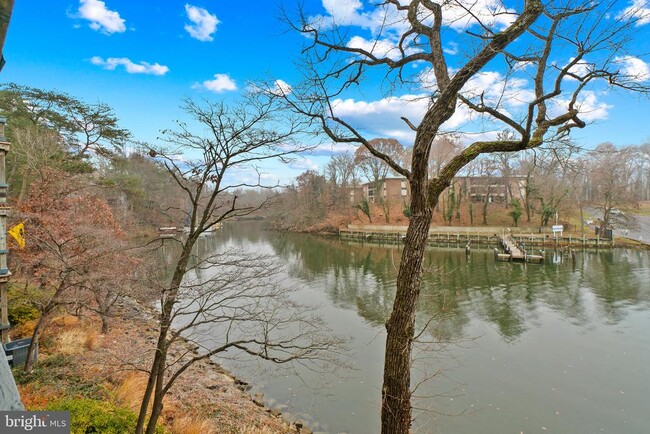 Building Photo - 14 Spa Creek Landing