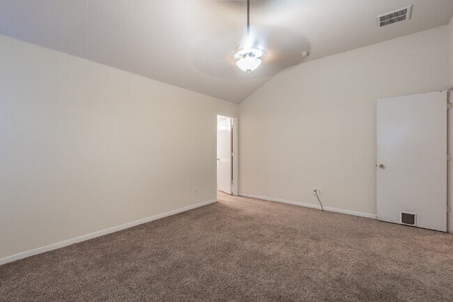 Building Photo - 5007 Oak Stand Ct