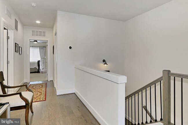 Building Photo - 1915 Main Line Blvd