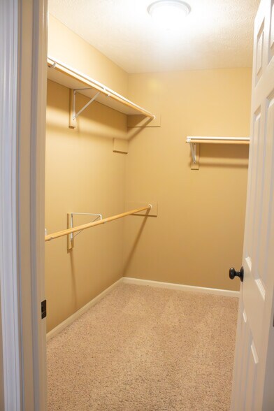 Basement Bedroom Closet - 2142 Oxford Dr
