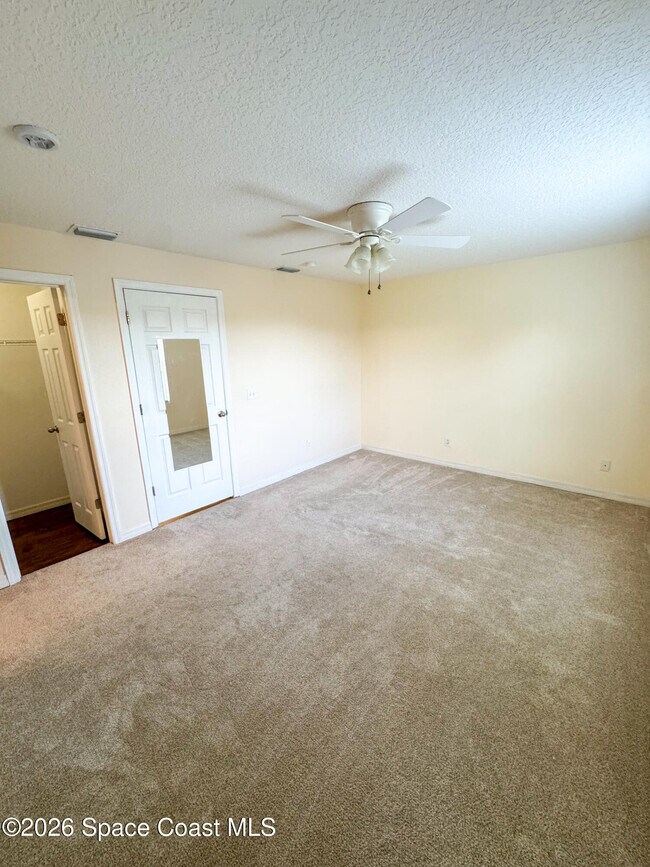 Building Photo - 2500 Revolution St