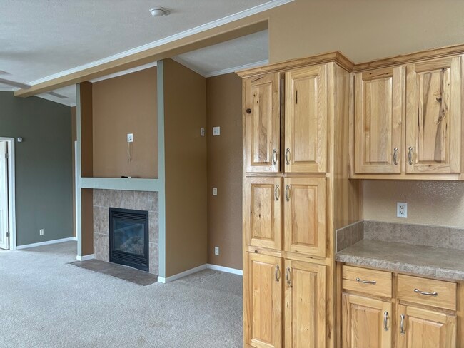 Building Photo - 1900 Plumcreek Ct