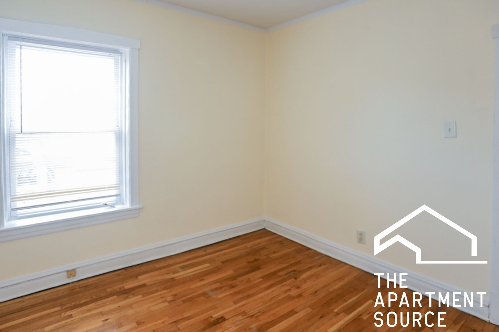 Building Photo - 3525 N Broadway St