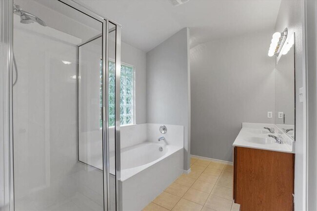 Building Photo - 2539 Pearson Way