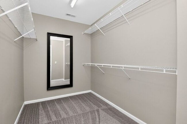 Building Photo - Beautiful 3BD/2.5BA Home in the Edinburgh Community of Ballantyne!