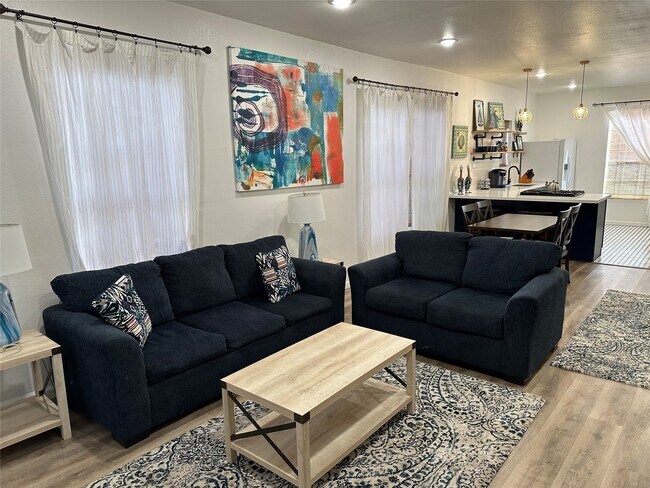 Building Photo - 4009 Avenue L