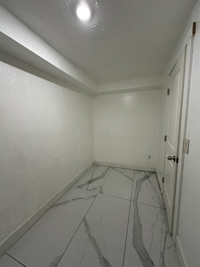 Building Photo - 3694 Crespi Ct