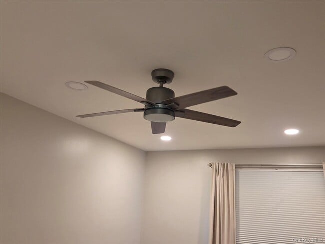 Building Photo - 189 Sierra Vista Ln