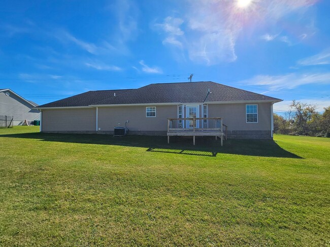 Building Photo - 110 Naples Ct