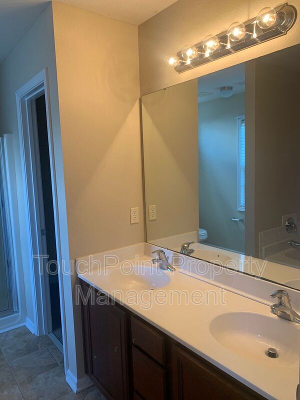 Building Photo - 12929 Beddingfield Dr