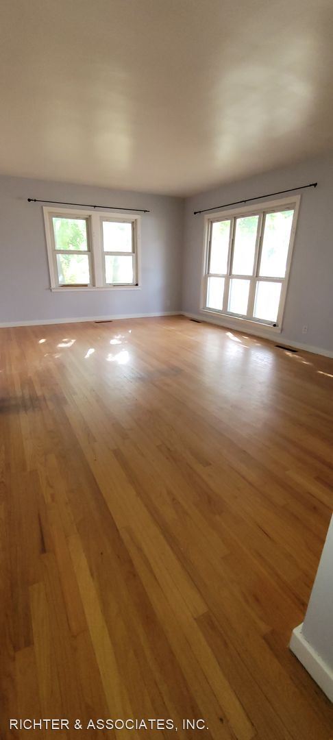 Building Photo - 3 br, 2 bath House - 137 S TOMPKINS