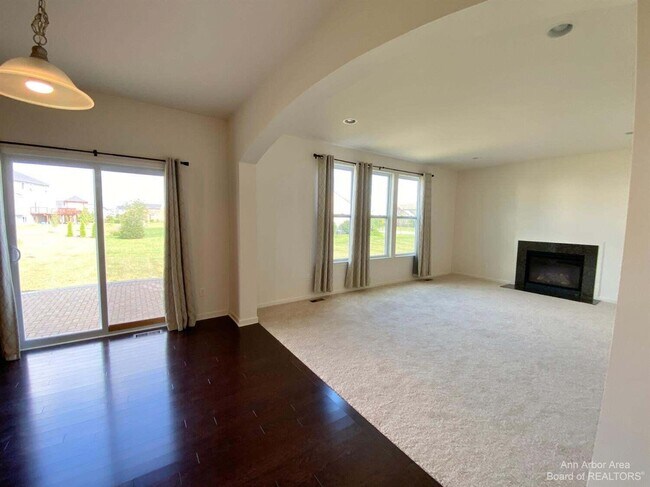 Building Photo - 4430 Montith Dr