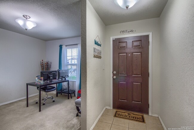 Building Photo - 10126 Round Rdg