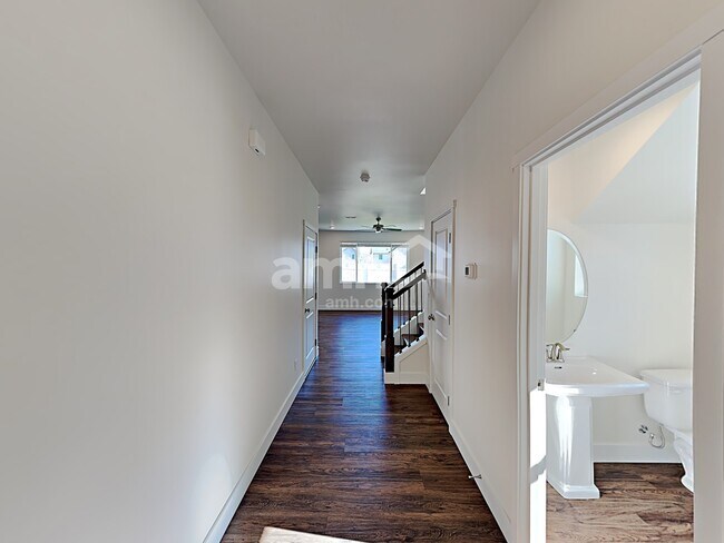 Building Photo - 19323 17th Ave Ct E