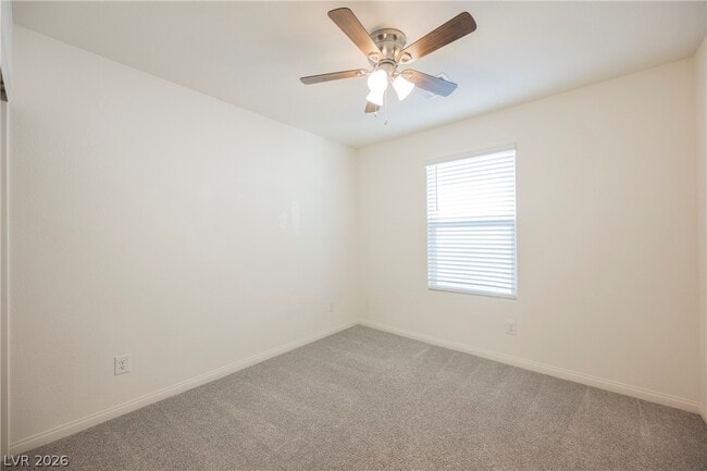 Building Photo - 402 Larksong Ave