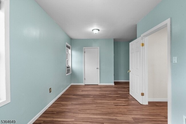 Building Photo - 70 Bruno St