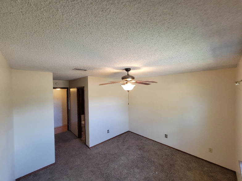 Building Photo - 68 Hunsley Rd