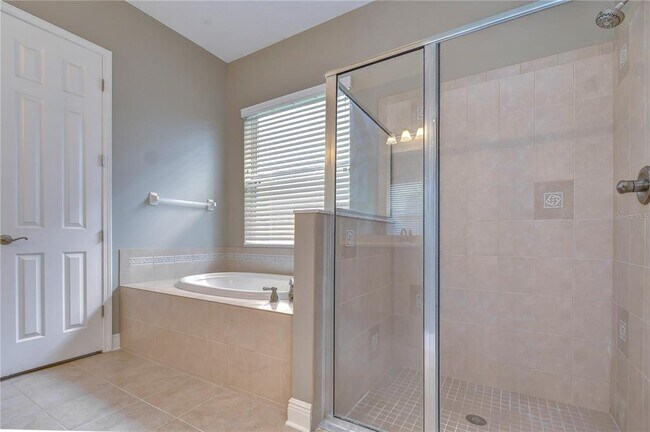 Building Photo - 3341 Grassglen Pl