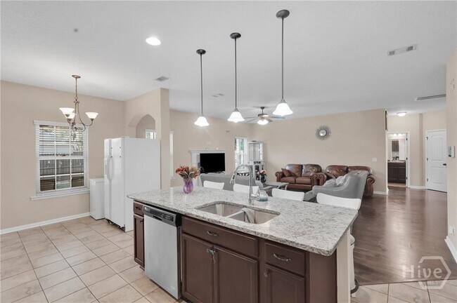 Building Photo - 23 Veranda Trail