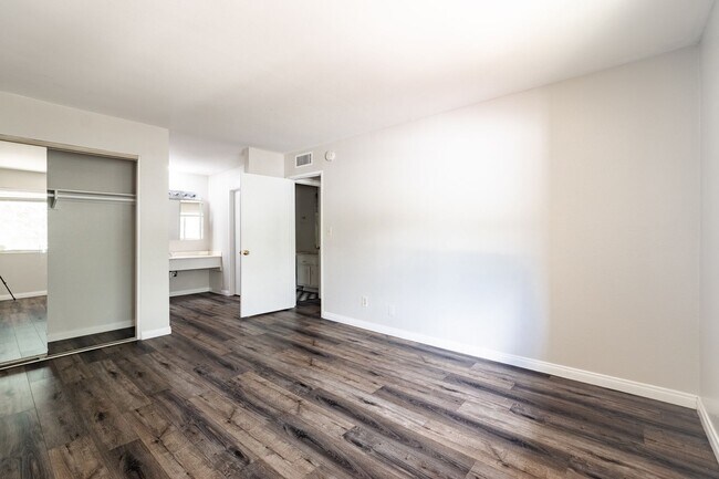Building Photo - 2300 S Hacienda Blvd