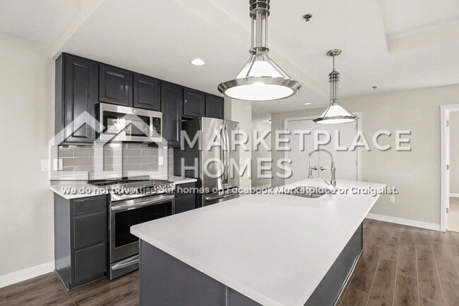 Building Photo - 525 W Lafayette Blvd