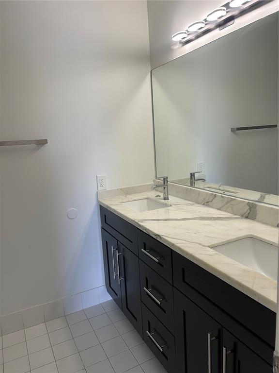 Building Photo - 5403 SW 126th Ter
