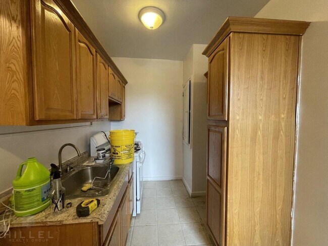 Building Photo - 1 bedroom in FLUSHING NY 11358