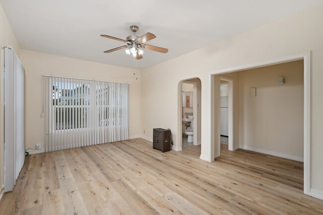 Building Photo - 4121 Halldale Ave