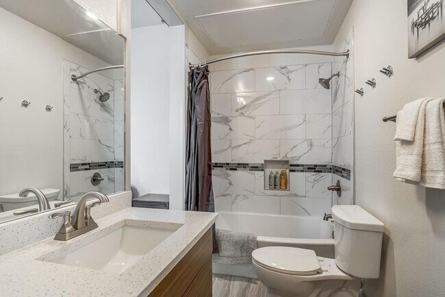 Building Photo - 2712 Wingate St